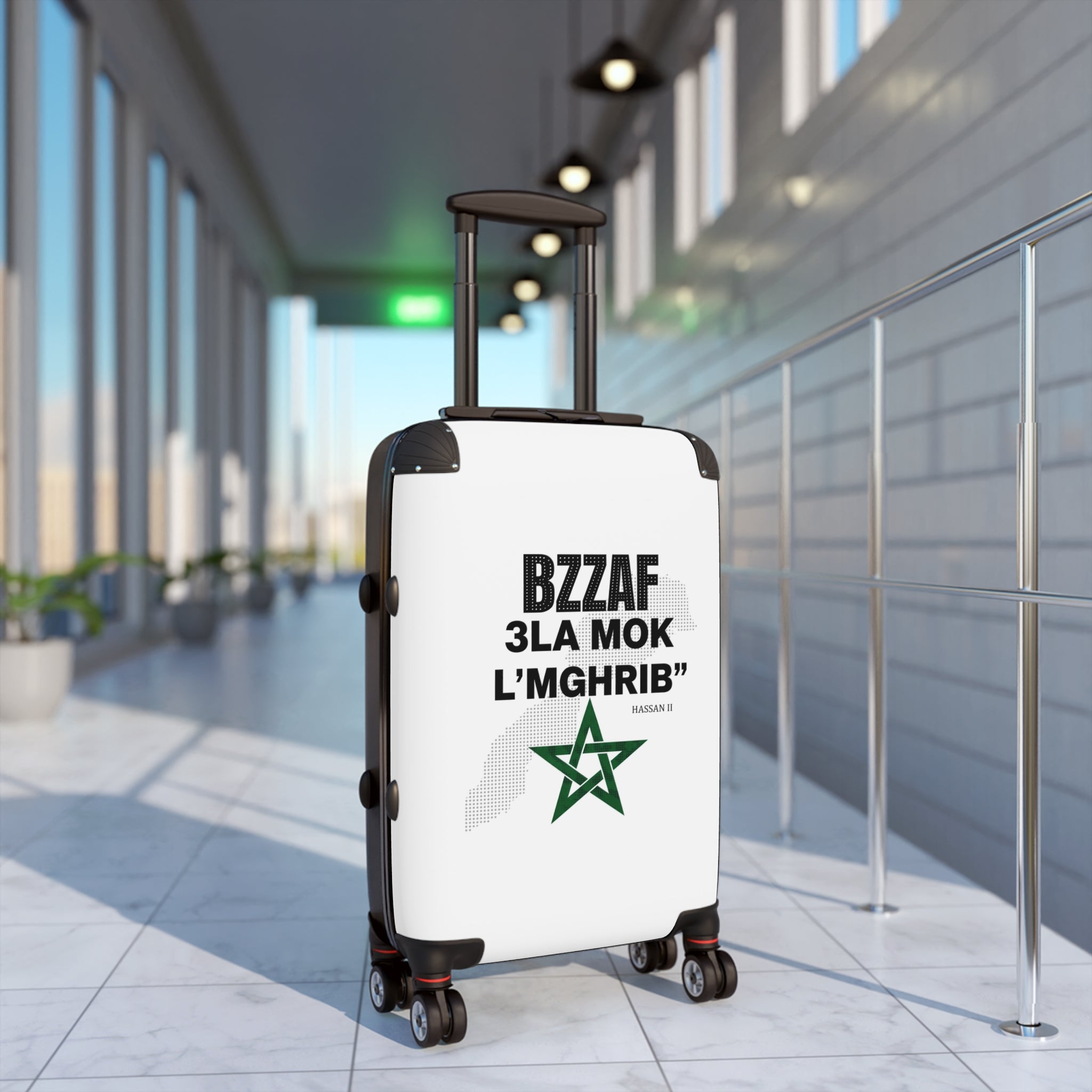 Hard-Side Carry-On Suitcase – Moroccan Pride 'Bzzaf 3la Mok L'Mghrib' with Green Star Map Design