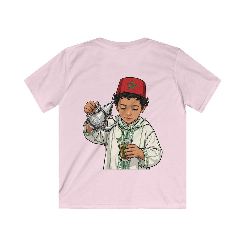 T-shirt enfant — Petit garçon servant le thé marocain (212 Rabat)