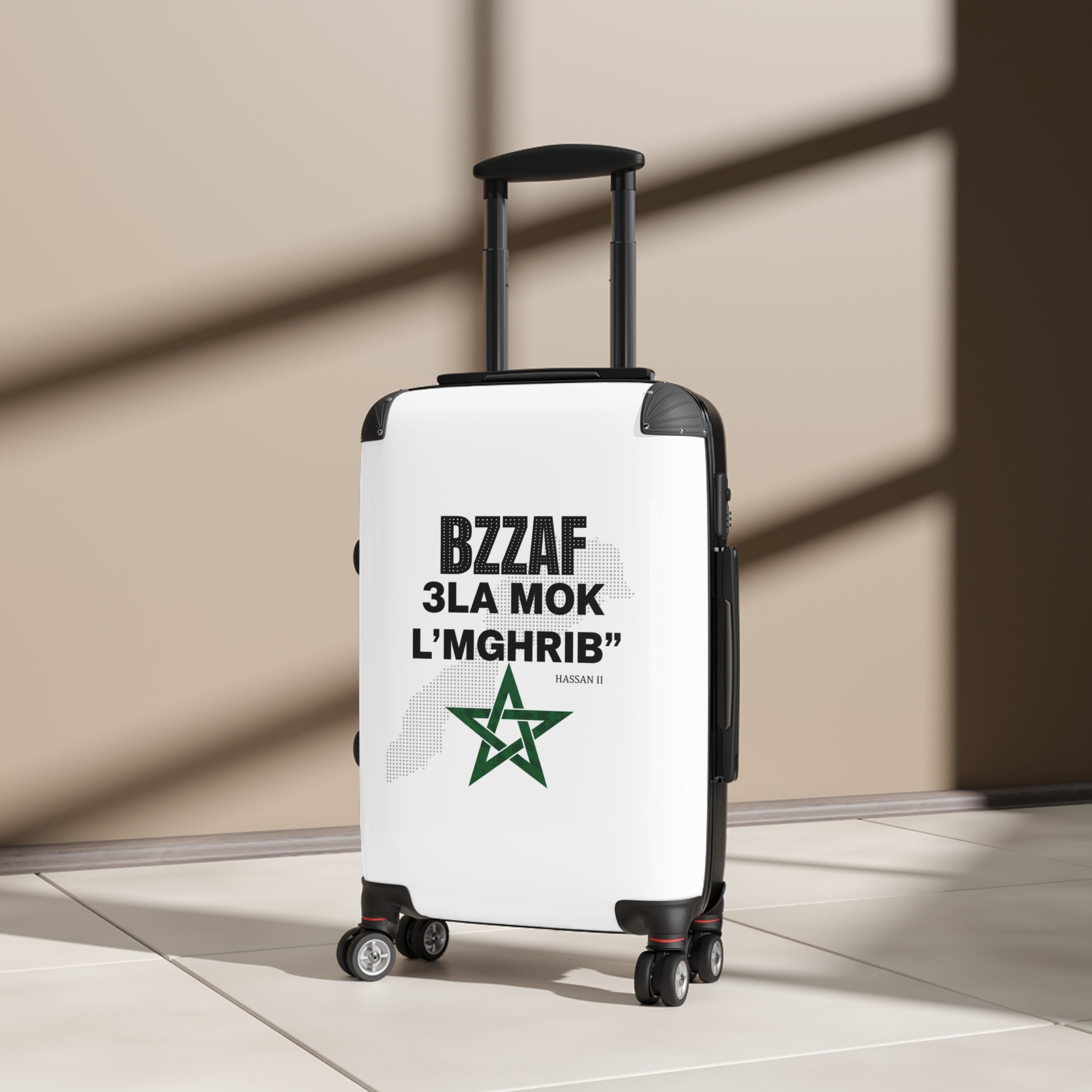 Hard-Side Carry-On Suitcase – Moroccan Pride 'Bzzaf 3la Mok L'Mghrib' with Green Star Map Design
