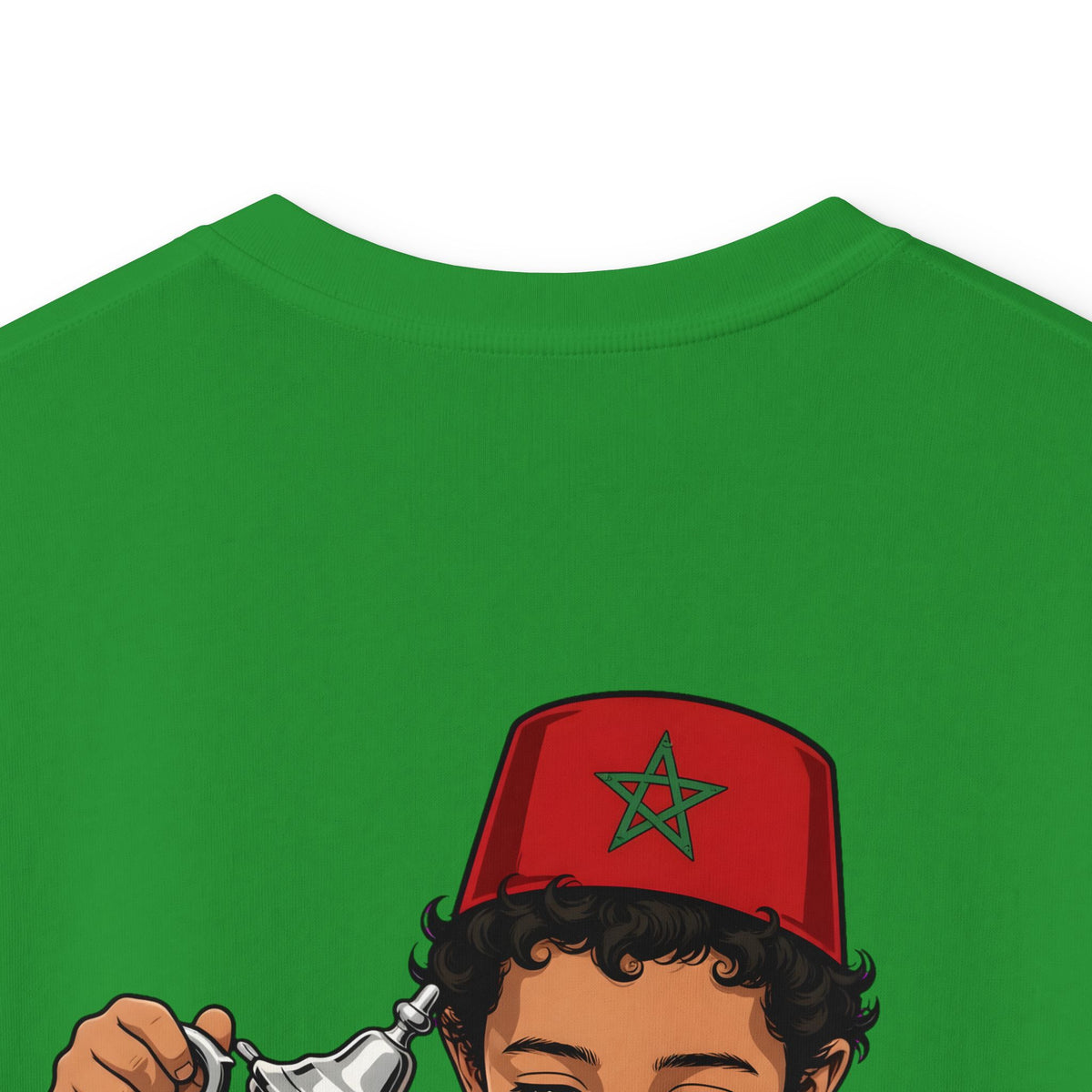 T-shirt enfant — Petit garçon servant le thé marocain (212 Rabat)