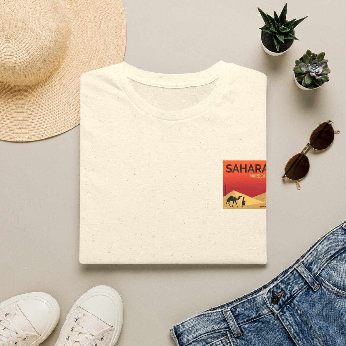 Sahara Desert Camel Pocket Graphic T-Shirt - LUMÏA