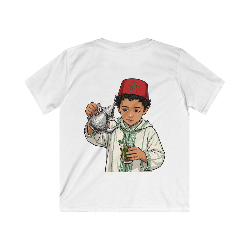 T-shirt enfant — Petit garçon servant le thé marocain (212 Rabat)