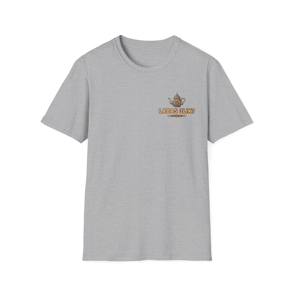 Labas 3lik ? T-Shirt Graphique Théière — Tee Cosy Salutation Lituanienne - LUMÏA